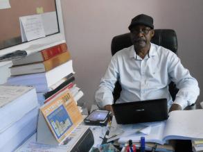heurts-en-regime-de-democratie-entre-l-039-action-publique-et-l-action-collective-populaire-la-legalite-institutionnelle-et-la-legitimite-populaire-par-pr-abdoulaye-niang-ugb-de-st-louis...