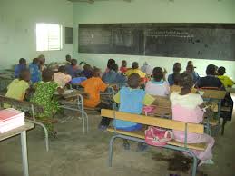 AIDE AUX ELVES ETUDIANTS DEMUNIS ARPIECA offre 684 bourses
