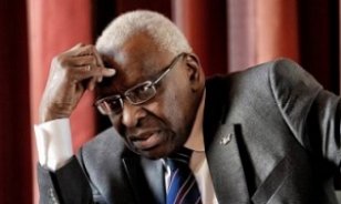 Le Prsident Lamine Diack Fte Ses 83 Ans En 