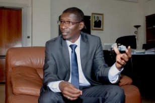 Mary Teuw Niane : la Grve Des Enseignants Devient Inacceptable