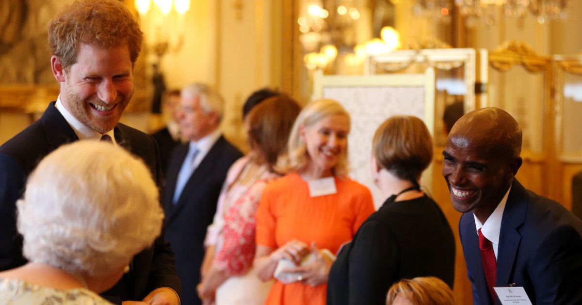 Prince Harry : Complice avec Elizabeth II aprs ses dclarations choc