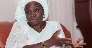 Aminata Tour� �Bonne chance � la t�te de liste nationale et aux autres candidats de Bby�