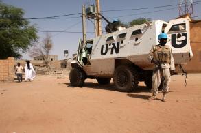 Mali: la Minusma reconduite pour un an avec un mandat renforc