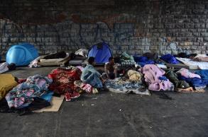 Migrants: nouveau rassemblement porte de la Chapelle  Paris