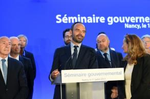 Sminaire gouvernemental: Edouard Philippe essaie d'exister