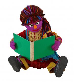 Zari, la marionnette qui promeut l'ducation des filles cartonne en Afghanistan