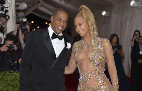 Beyonc est reste avec Jay Z pour leur fille... Une photo du pnis de Tupac  vendre  7.500 dollars....