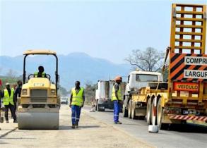 L'Angola prvoit de rhabiliter prs de 6000 km de routes