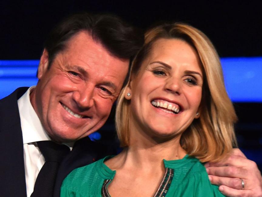 PHOTOS ? Laura Tenoudji, plus amoureuse que jamais de son mari Christian Estrosi, le couple ultra complice en compagnie de Denise Fabre