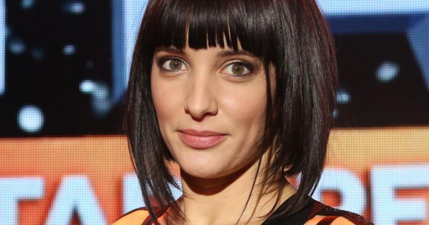 http://www.sen360.com/uploads/2018/02/erika-moulet-enceinte-elle-affiche-un-ventre-deja-tres-arrondi-975838.jpg